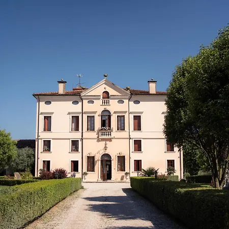 Bed and breakfast Bongiovanni 2*